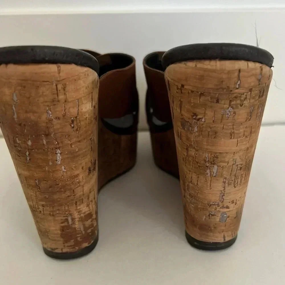 Vero Couio Wedge Heels